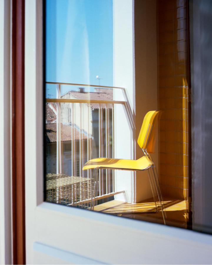 Hotel Present - Entree Autonome, Reception En Ligne - Encore Mieux Арль Экстерьер фото