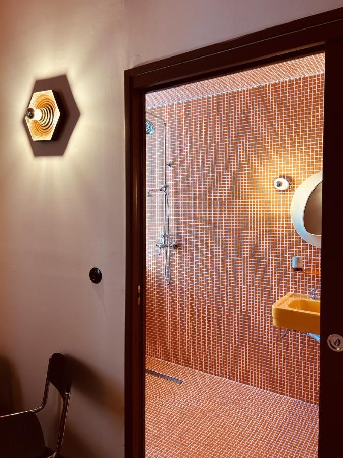 Hotel Present - Entree Autonome, Reception En Ligne - Encore Mieux Арль Экстерьер фото
